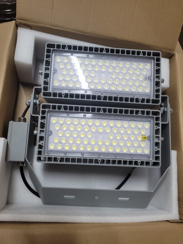 ENEC certificated modular LED sports light manufacturer
