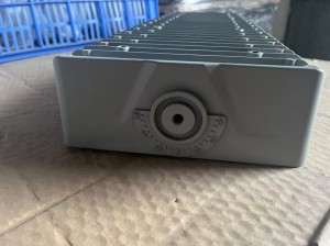LED flood light housing kit