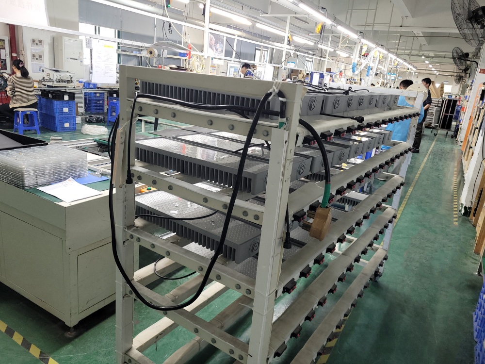 Modular LED stadium luminaire factory